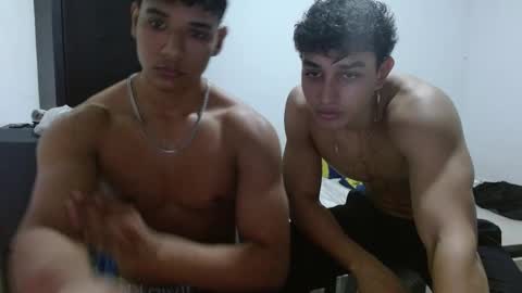 Snapshot of alfred_cantillo chatting on 14, 11, 2025 alfred_cantillo online show from 14, 11, 2025