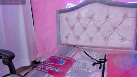 Carolina Join The Fan Club  online show from 8, 1, 2025