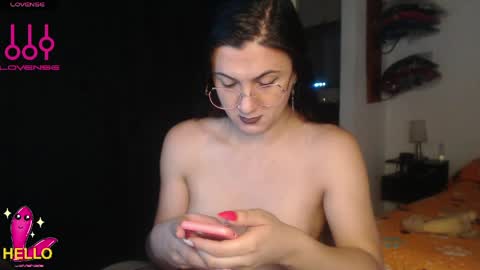 Snapshot of alguien_mas01 chatting on 14, 5, 2026 cami online show from 14, 5, 2026