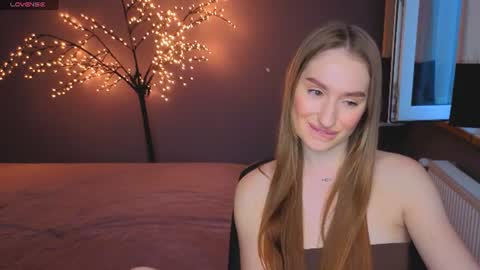 Snapshot of alicafoxis chatting on 6, 7, 2026 Alica online show from 6, 7, 2026