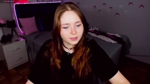 AlicaPeach online show from 3, 8, 2026