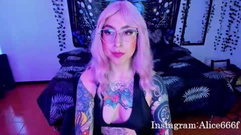 Snapshot of alice666f chatting on 4, 2, 2026 ALiCE ROSE online show from 4, 2, 2026