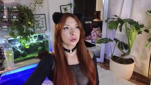 Snapshot of alice_baudelaire chatting on 27, 10, 2025 Alicia online show from 27, 10, 2025