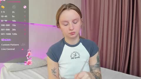 Snapshot of alice_diva chatting on 10, 12, 2024 Alice GMT2 Mon 3-9 AM Tue 3-9 AM Fri 3-9 AM Sat 3-9 AM Sun 3-9 AM online show from 10, 12, 2024