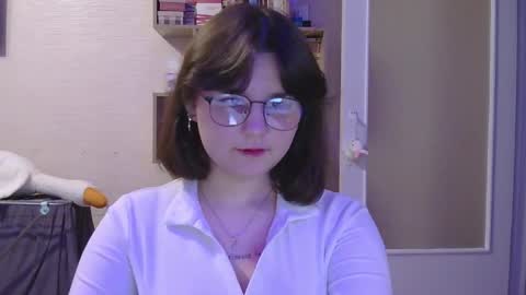 Snapshot of alice_glamour chatting on 27, 3, 2026 alice_glamour online show from 27, 3, 2026