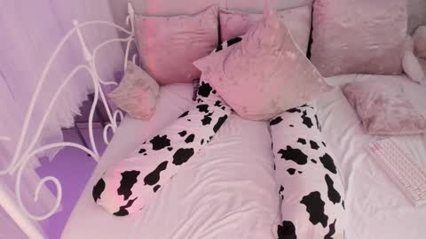 Snapshot of alice_kinky_girl chatting on 13, 9, 2025 Alice online show from 13, 9, 2025