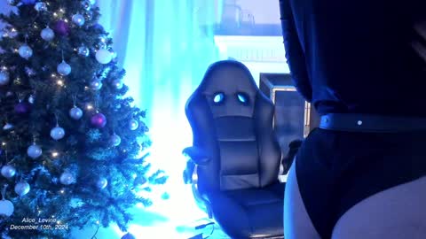 Alice  online show from 10, 12, 2024