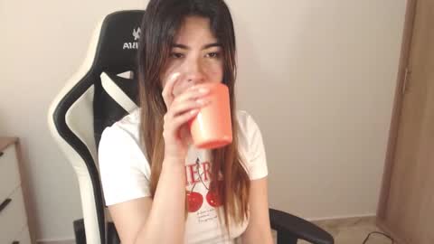 Snapshot of alice_middle01 chatting on 11, 3, 2025 Alice online show from 11, 3, 2025