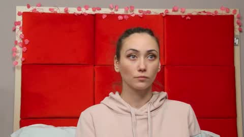 AliceMunro online show from 5, 3, 2025