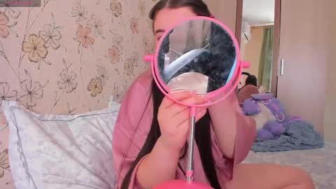 Snapshot of alice_next_door_ chatting on 16, 5, 2026 Alice online show from 16, 5, 2026