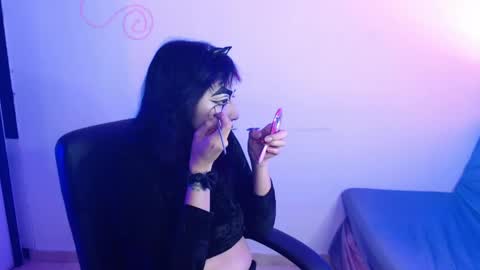 Snapshot of alice_phantom chatting on 17, 4, 2026 online show from 17, 4, 2026