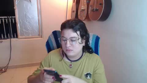 Snapshot of alice_psilocybe_sabina420 chatting on 27, 10, 2025 Alicia Aldara online show from 27, 10, 2025