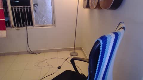 Snapshot of alice_psilocybe_sabina420 chatting on 2, 12, 2025 Alicia Aldara online show from 2, 12, 2025