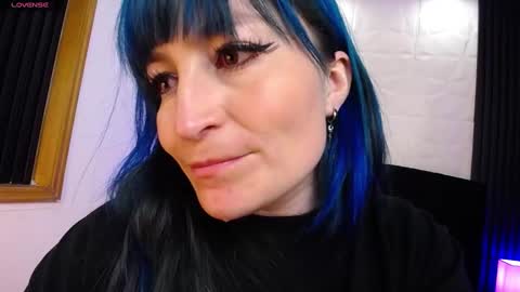 Alice online show from 12, 2, 2025