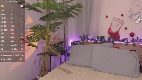 Snapshot of alice_walters chatting on 11, 1, 2025 Alice online show from 11, 1, 2025