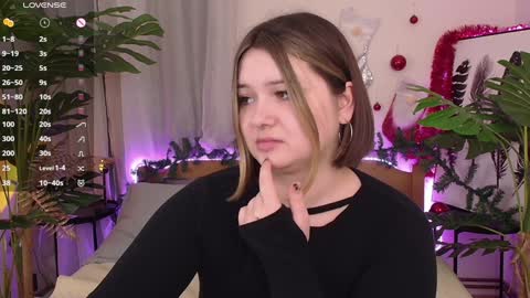 Snapshot of alice_walters chatting on 12, 1, 2025 Alice online show from 12, 1, 2025