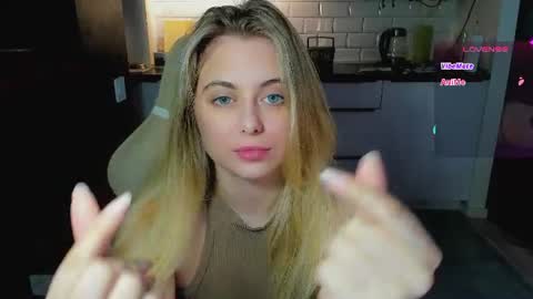 Snapshot of alice_wander chatting on 20, 7, 2026 Alice online show from 20, 7, 2026
