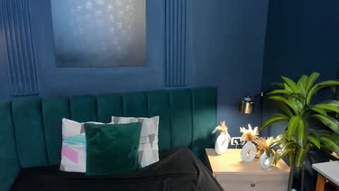 Snapshot of aliceandsia chatting on 19, 9, 2025 Alice and Asia online show from 19, 9, 2025