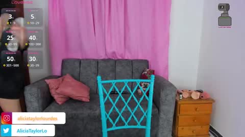 Juli   online show from 27, 2, 2025