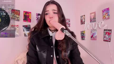 Alice online show from 12, 2, 2025