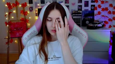 Snapshot of alicecharmy chatting on 28, 11, 2025 alicecharmy online show from 28, 11, 2025