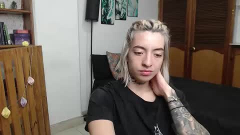 alicee_logan_ online show from 20, 3, 2026