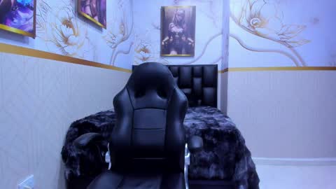 Snapshot of alicee_mature chatting on 12, 4, 2026 alicee online show from 12, 4, 2026