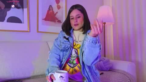 Snapshot of alicee_milf_ chatting on 28, 3, 2026 Aleja online show from 28, 3, 2026