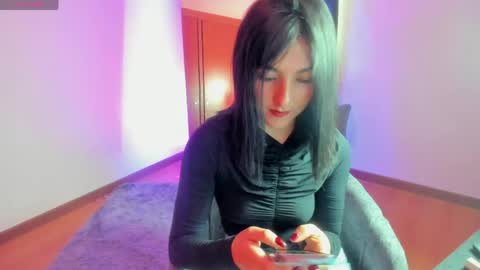 Snapshot of alicee_roos chatting on 15, 4, 2026 Alice online show from 15, 4, 2026