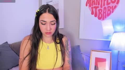 Snapshot of alicee_rosewell chatting on 3, 12, 2025 Alice online show from 3, 12, 2025