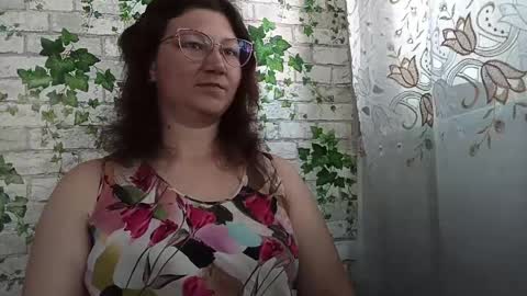 Snapshot of alicegaines chatting on 4, 5, 2026 Alice online show from 4, 5, 2026