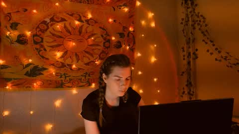 Alice online show from 4, 2, 2026