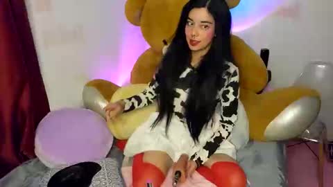 Snapshot of alicekingdom chatting on 21, 11, 2025 Alicekingdom online show from 21, 11, 2025