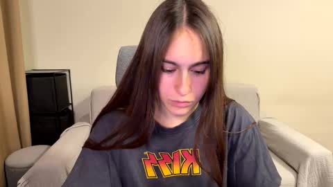 Snapshot of alicekollt chatting on 27, 9, 2025 alicekollt online show from 27, 9, 2025