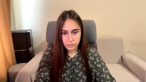 Snapshot of alicekollt chatting on 17, 10, 2025 alicekollt online show from 17, 10, 2025