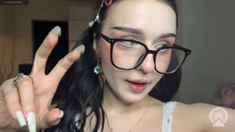 Snapshot of alicelannei chatting on 23, 4, 2026 Alice loves chips online show from 23, 4, 2026