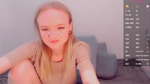 Snapshot of alicenya chatting on 17, 4, 2026 Alice online show from 17, 4, 2026