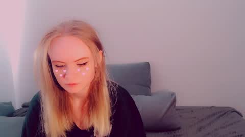 Snapshot of alicenya chatting on 28, 4, 2026 Alice online show from 28, 4, 2026