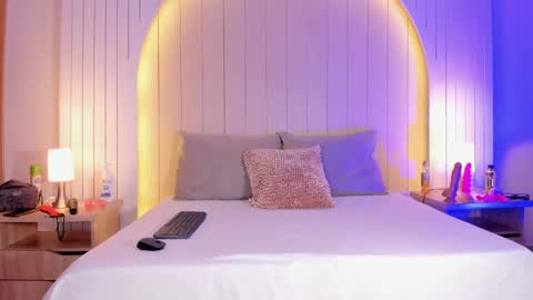 Snapshot of alicesandoval_ chatting on 15, 12, 2025 ALICE online show from 15, 12, 2025