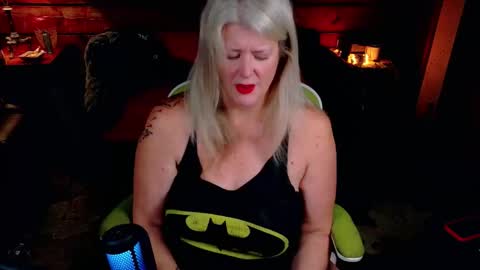 Alices Curiosity online show from 26, 11, 2025