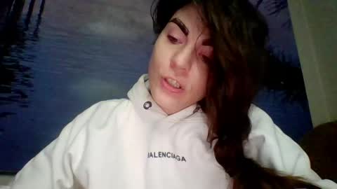 Snapshot of alicetailorrr chatting on 4, 5, 2026 AliceTailorrr online show from 4, 5, 2026