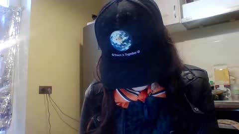 Snapshot of alicetailorrr chatting on 5, 5, 2026 AliceTailorrr online show from 5, 5, 2026