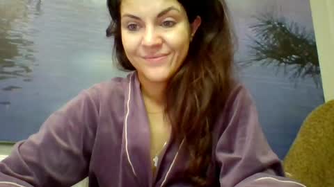 Snapshot of alicetailorrr chatting on 6, 6, 2026 AliceTailorrr online show from 6, 6, 2026