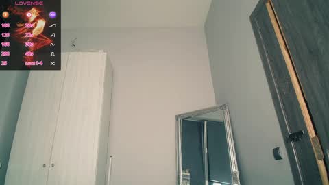 Snapshot of aliceturnon chatting on 11, 4, 2026 Alice online show from 11, 4, 2026