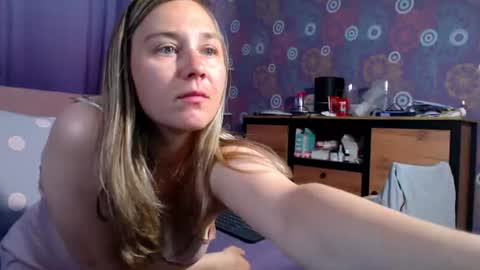 Snapshot of alicewetsquirt chatting on 12, 6, 2026 alicewetsquirt online show from 12, 6, 2026