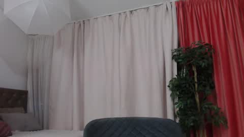 Snapshot of alicewiss chatting on 23, 3, 2026 alicewiss online show from 23, 3, 2026