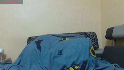 Snapshot of alicewoolfy chatting on 11, 3, 2025 AliceWoolfy online show from 11, 3, 2025