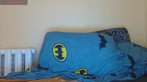 Snapshot of alicewoolfy chatting on 8, 9, 2025 AliceWoolfy online show from 8, 9, 2025