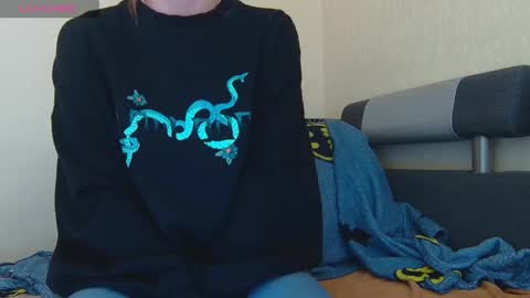 Snapshot of alicewoolfy chatting on 24, 4, 2026 AliceWoolfy online show from 24, 4, 2026