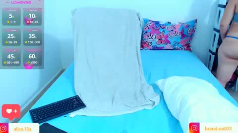CATALINA Y ANDRES online show from 11, 3, 2025